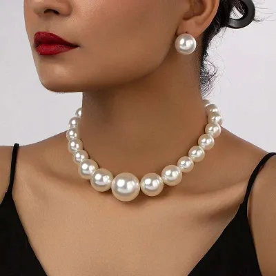 3 pcs Exaggerated Fashionable Faux Pearl Necklace Set